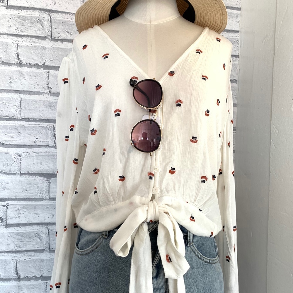 Knotted V-neck Shirt